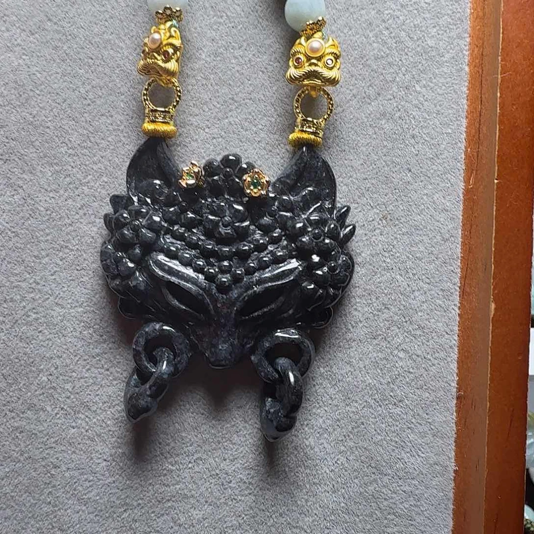 吊坠(赠链)未镶嵌翡翠