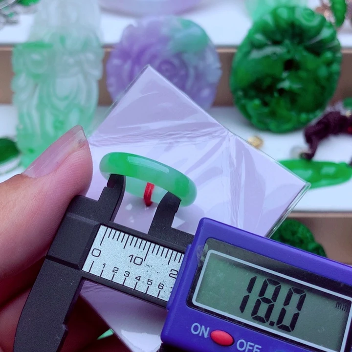 翡翠未镶嵌戒指戒指