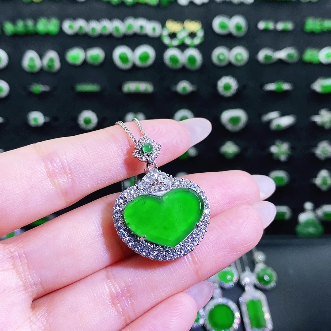 翡翠银S925镶嵌颈饰多样性