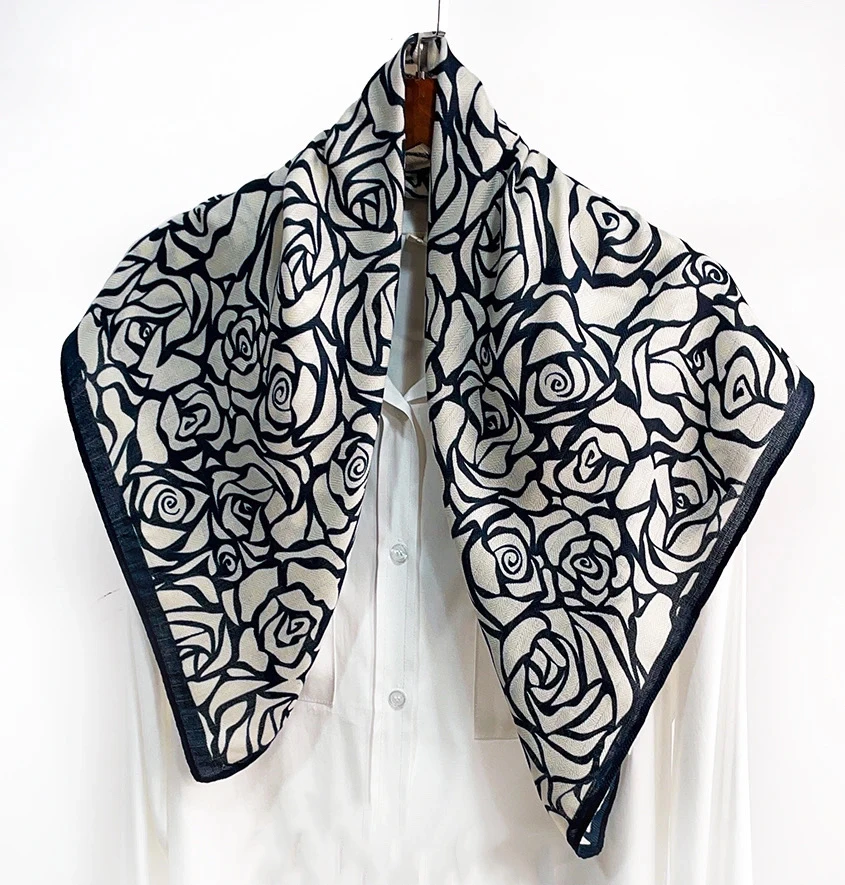 2025年新款丝巾70*70cm优雅气质方巾女士百搭甜美围巾披肩围巾女