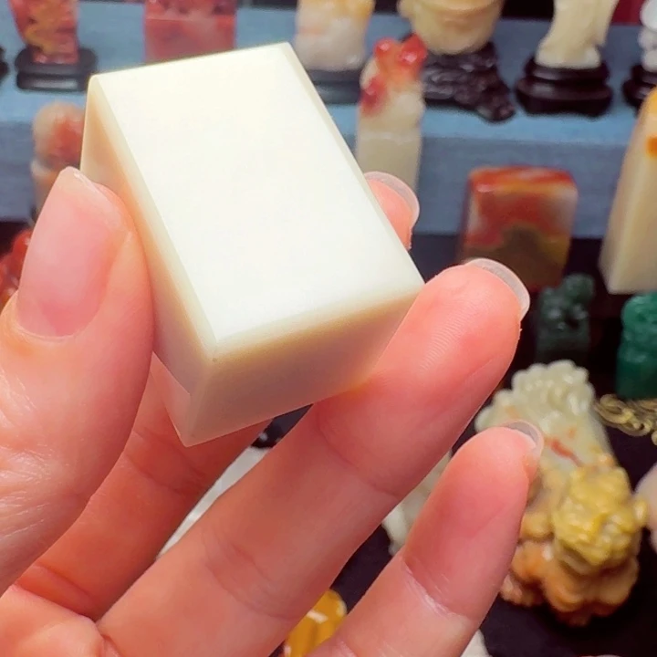 寿山石印石牛*寿山石芙蓉