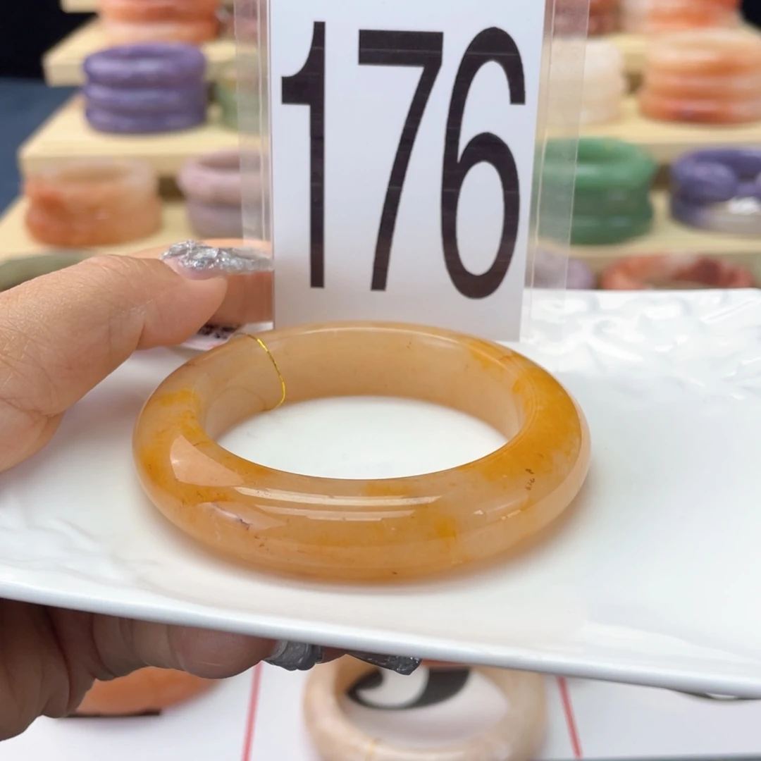 石英质玉未镶嵌手镯