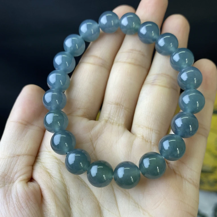 危地马拉A 货天然翡翠，冰种冰川蓝翡翠手串，约卡9.7mm