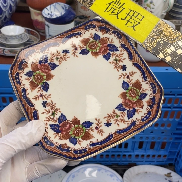 他家瓷器真美…开播了