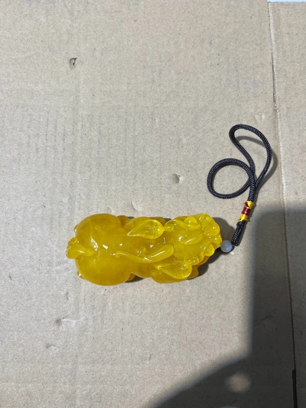 【闪购商品】蜜蜡貔貅手把件