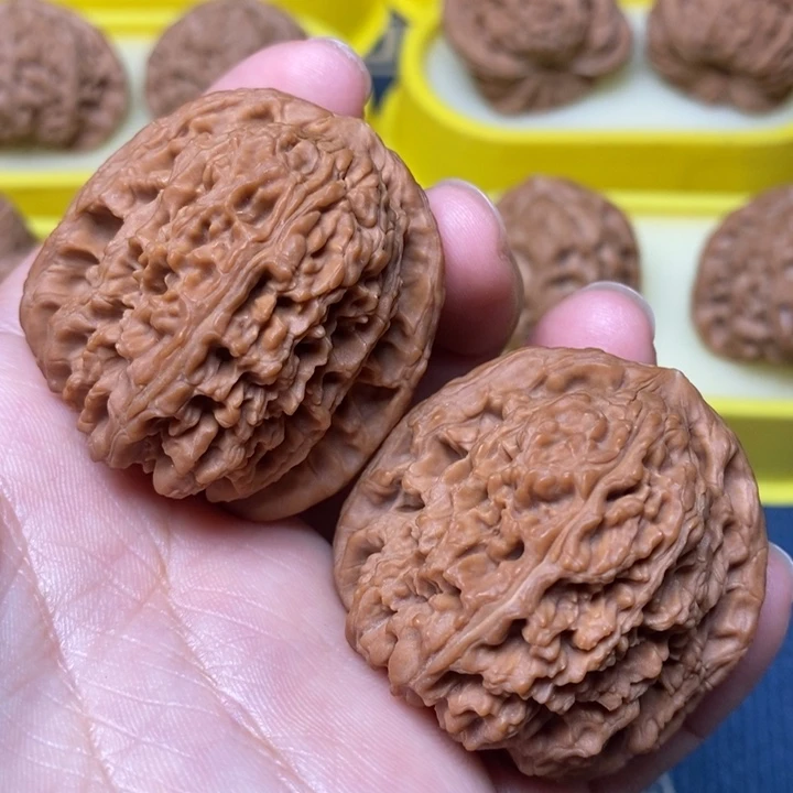 文玩核桃南疆石40