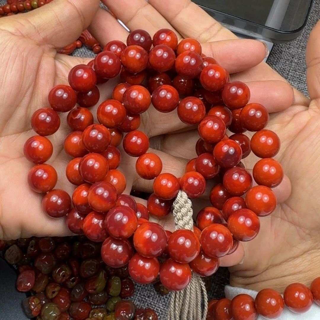 自***牧南红玛瑙未镶嵌手链