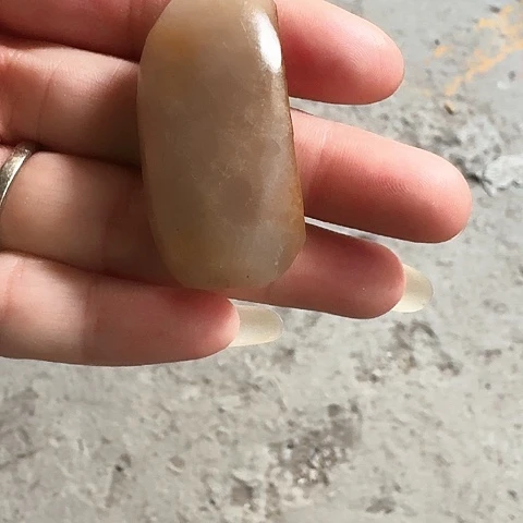 吃***！寿山石坑头白田石