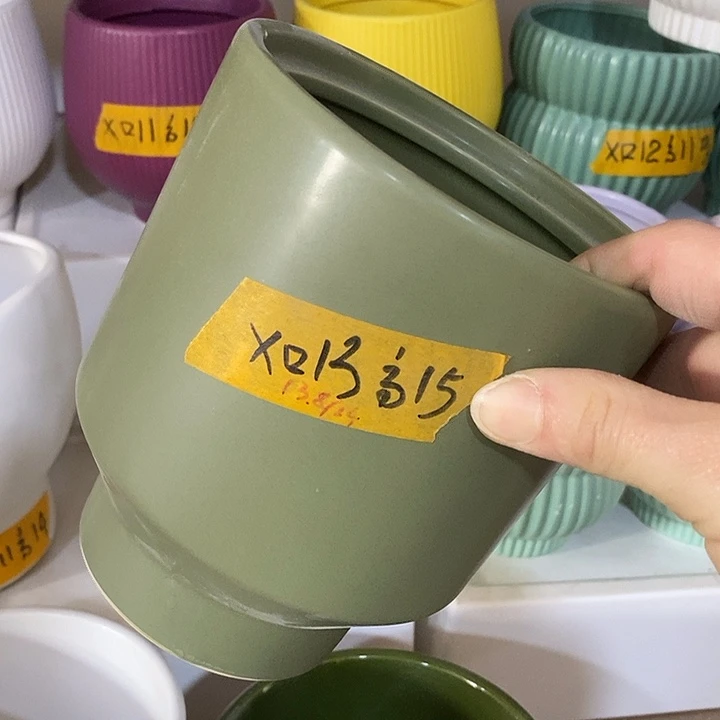 陶盆有孔 瑕疵针孔漏釉介意勿拍外口 13外高15