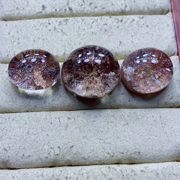 颈饰未镶嵌水晶大**哈水晶