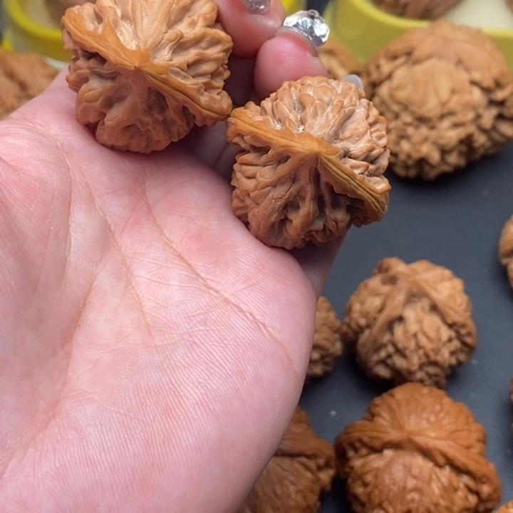 文玩核桃吊坠联***管红缨枪