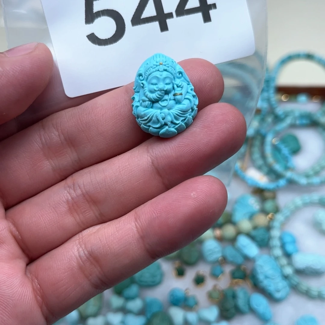 绿松石未镶嵌珠宝奇石