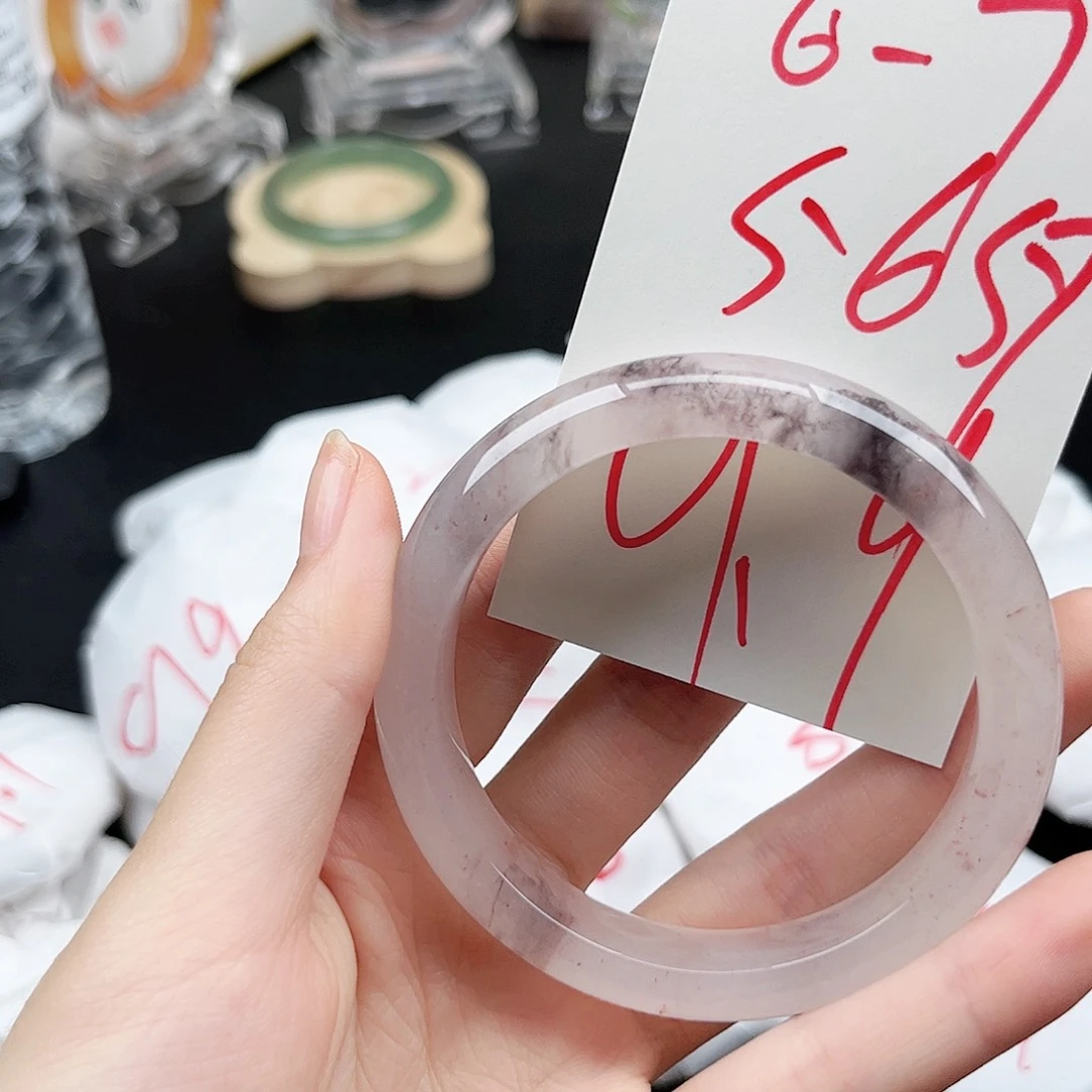 未镶嵌手镯石英质玉6.7