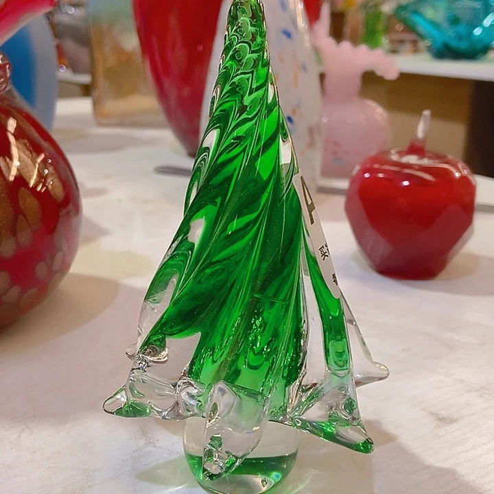 琉璃高度16厘米基业小松树花瓶