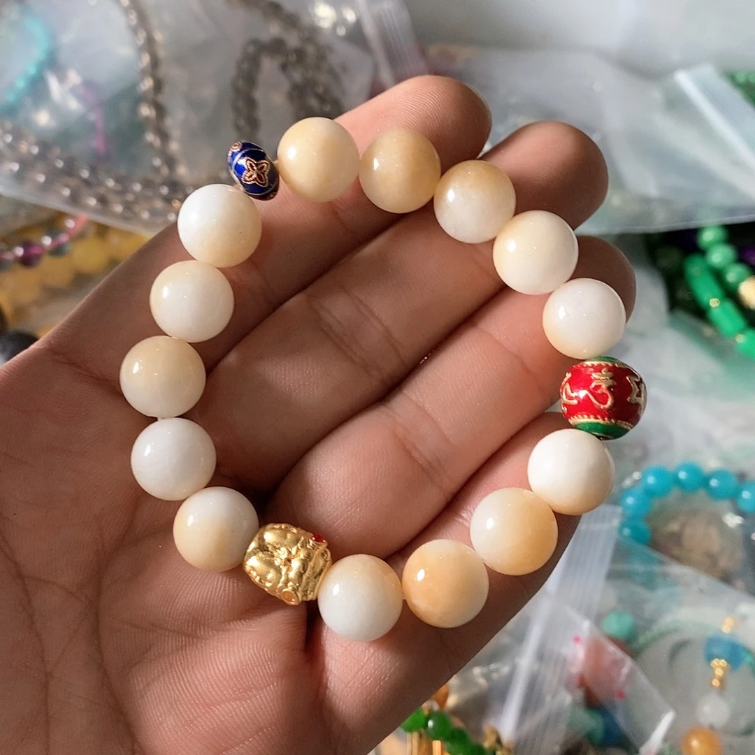 只买单纯的吊坠，没带链子，属的性质。