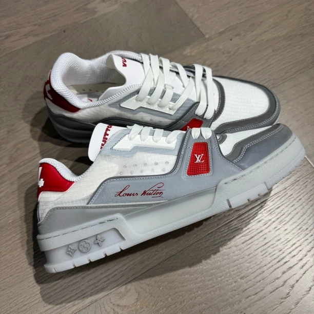 未使用 LouisVuitton/路易威登 25新款美洲杯系列红尾 trainer
