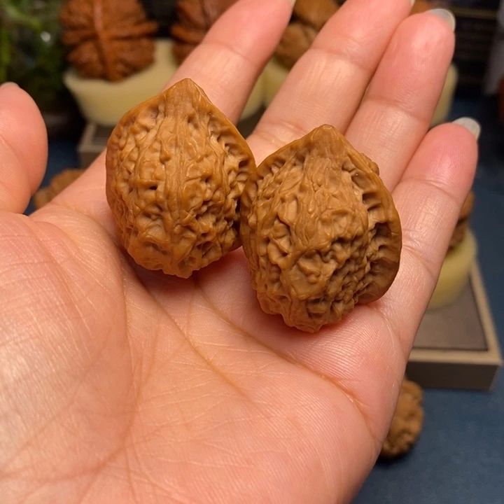 【闪购商品】文玩核桃把件塔尖