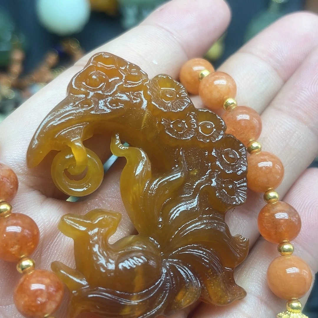未镶嵌蛇纹石玉颈饰