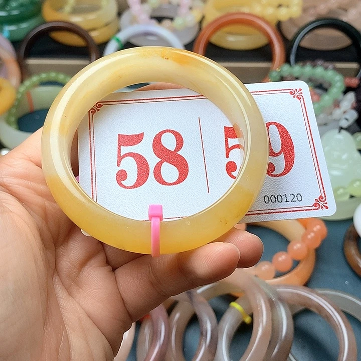 石英质玉（黄龙玉）未镶嵌手镯