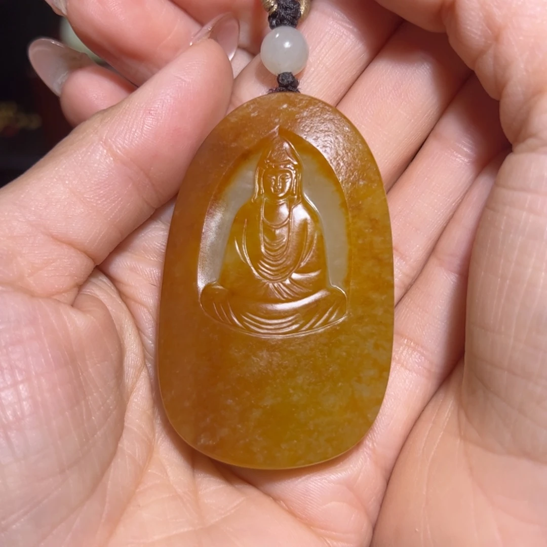 嗨***嚯和田玉未镶嵌颈饰