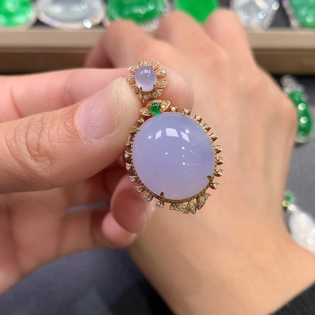 翡翠吊坠(赠链)18K金镶嵌