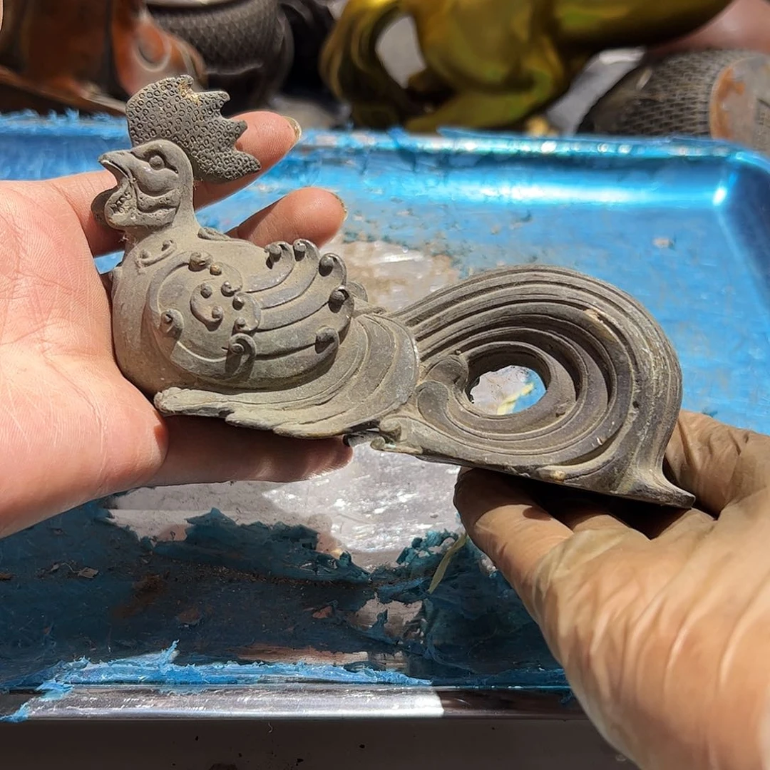 石**生微瑕疵黄铜摆件工艺品