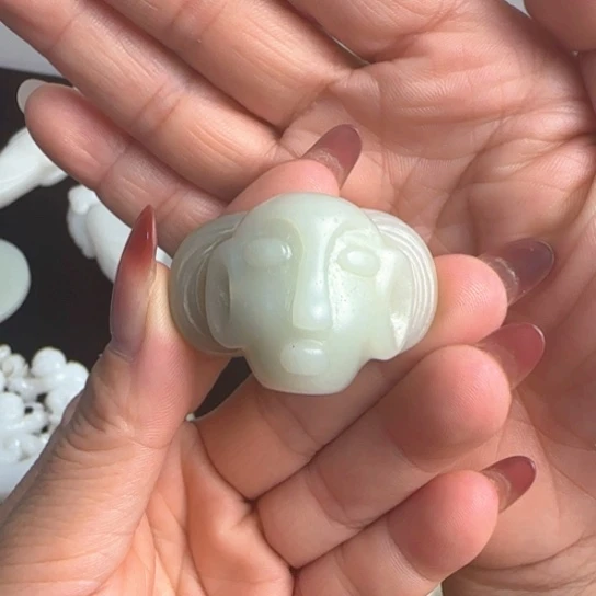 和田玉（糖玉）未镶嵌颈饰