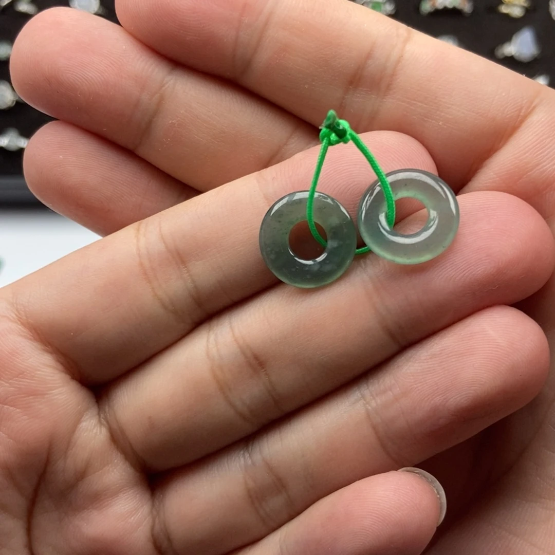 翡翠未镶嵌颈饰00000001