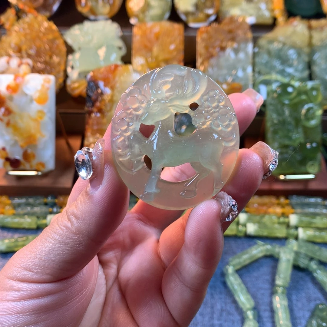 蛇纹石玉未镶嵌颈饰