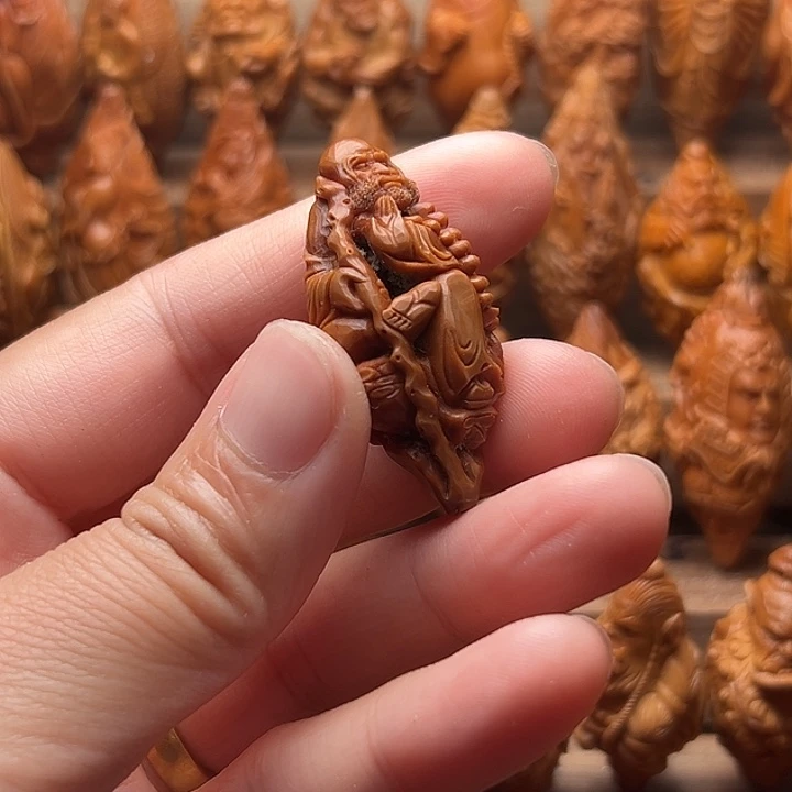 坚***持吊坠橄榄核橄榄核