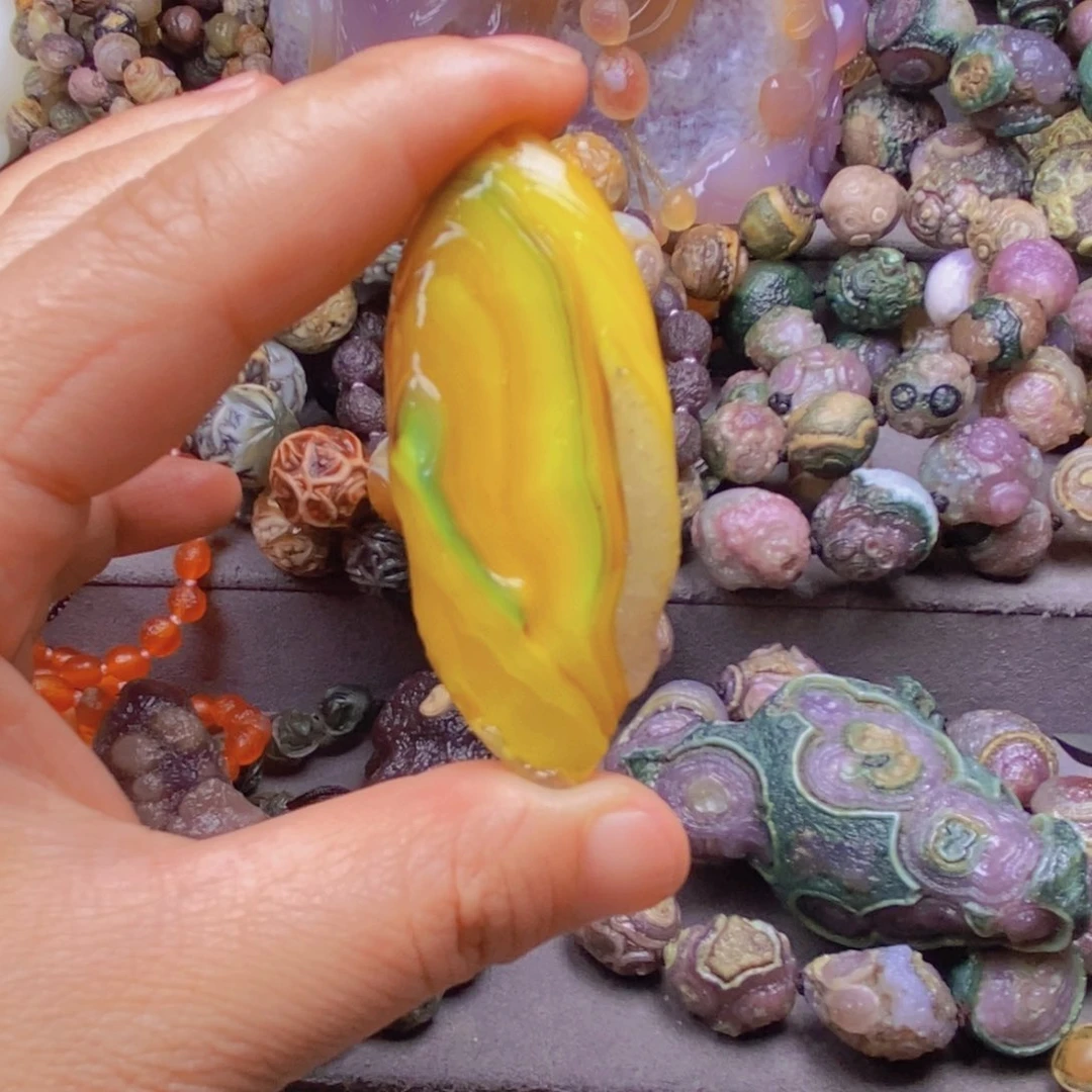 合金颈饰玛瑙/玉髓