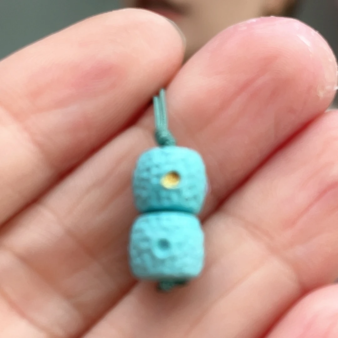 绿松石未镶嵌颈饰