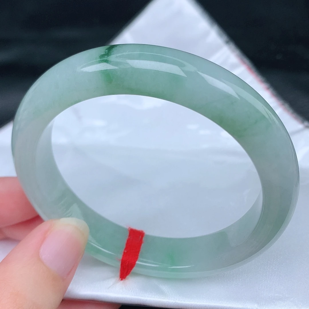 未镶嵌手镯翡翠天然