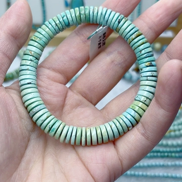 绿松石未镶嵌颈饰