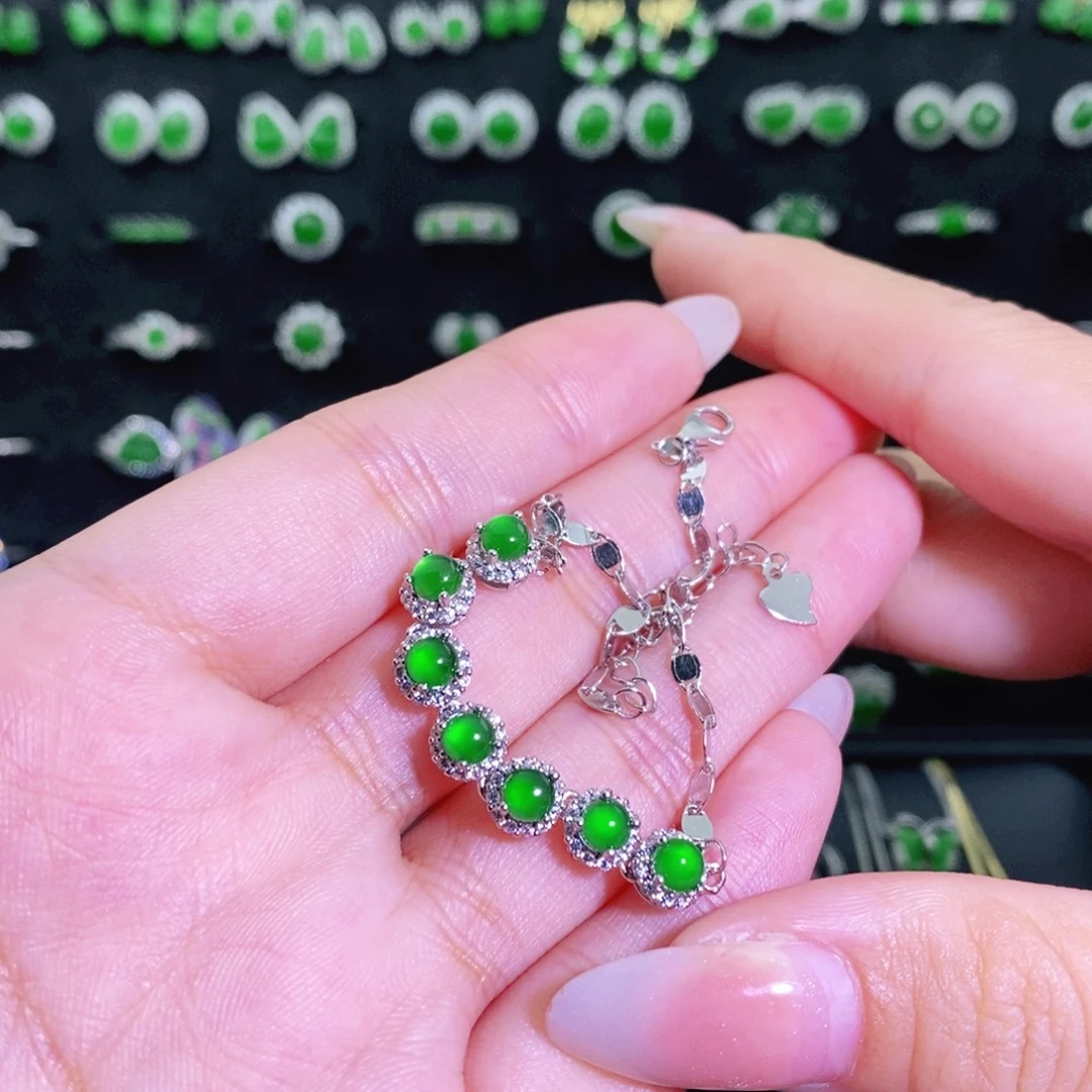翡翠银S925镶嵌手链多样性