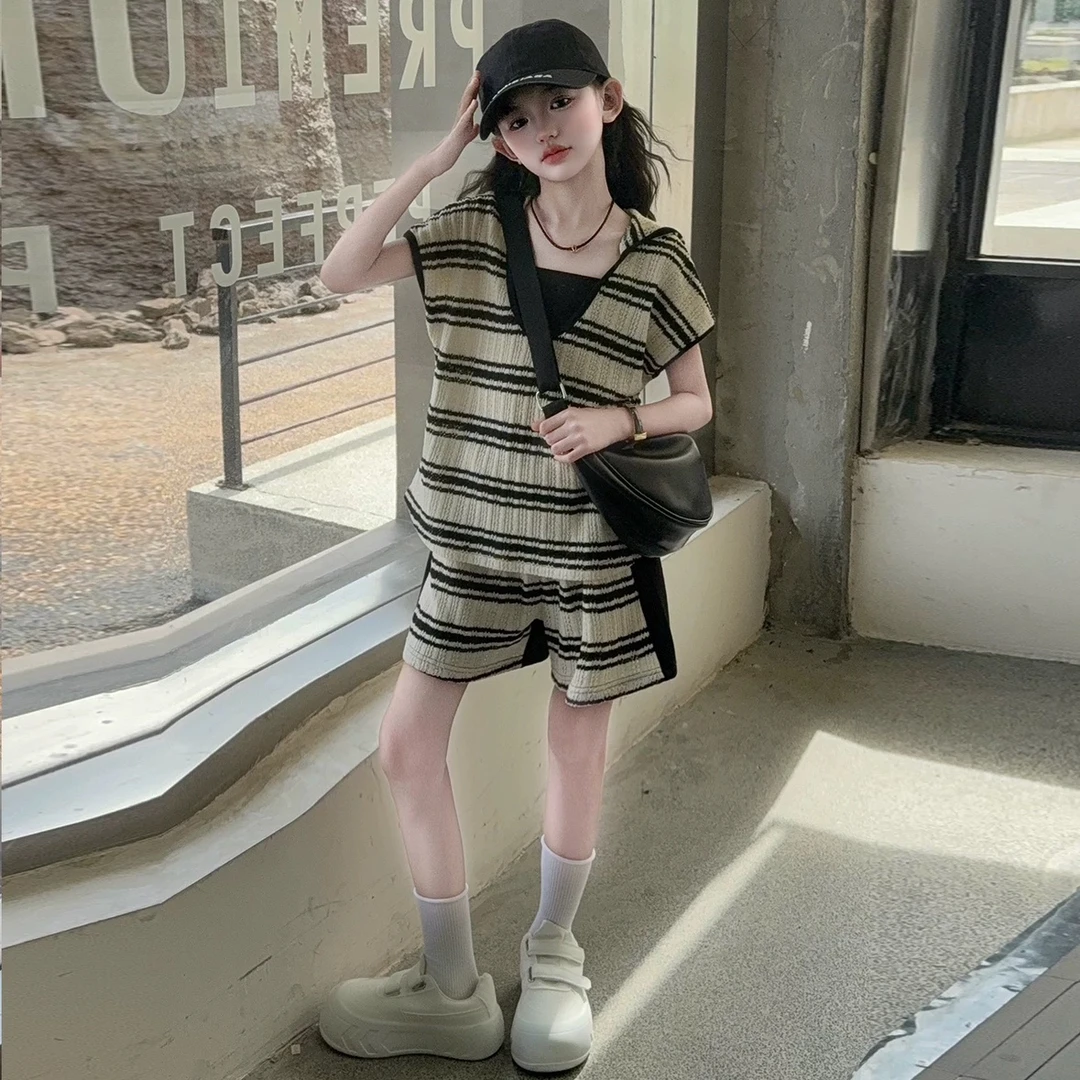 女童夏季新款时尚洋气高级感连帽条纹运动无袖上衣休闲短裤套装