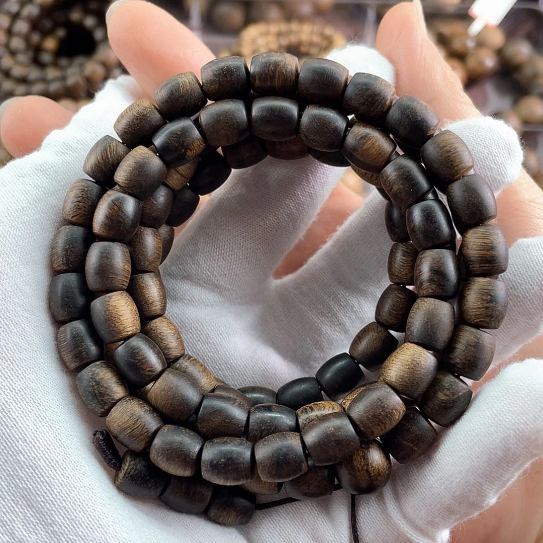 沉香手串黑*使越南芽庄白棋虎斑留疤
