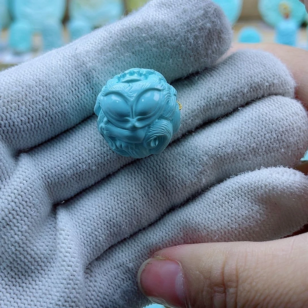 绿松石未镶嵌珠宝奇石