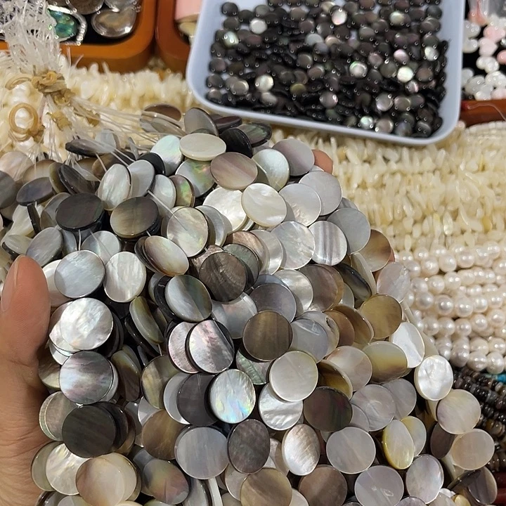 玛瑙/玉髓合金珠宝半成品一条15mm黑蝶贝圆片