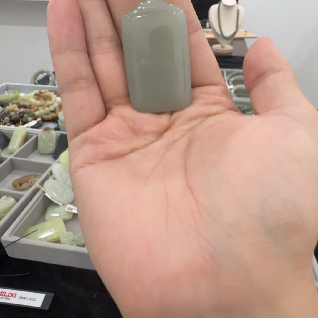 和田玉未镶嵌摆件