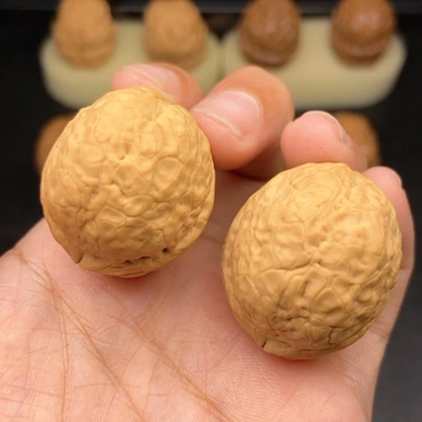 【闪购商品】文玩核桃把件34尺鸡心元宝