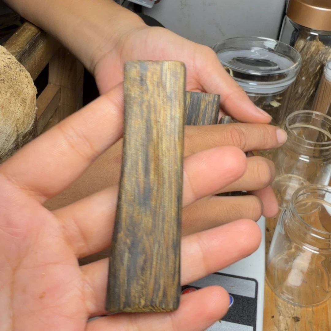 f****沉香块料沉香块料