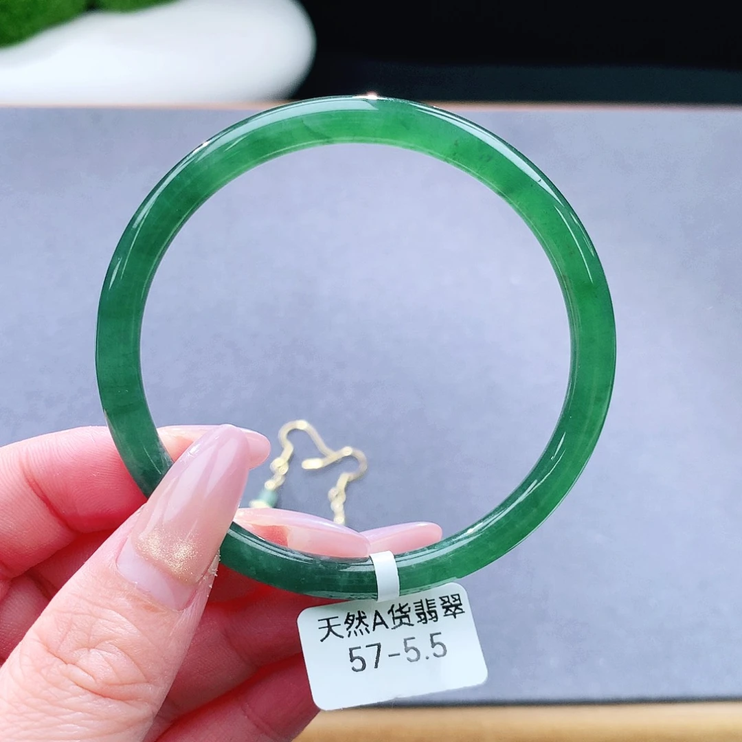 未镶嵌手镯（圆镯）翡翠