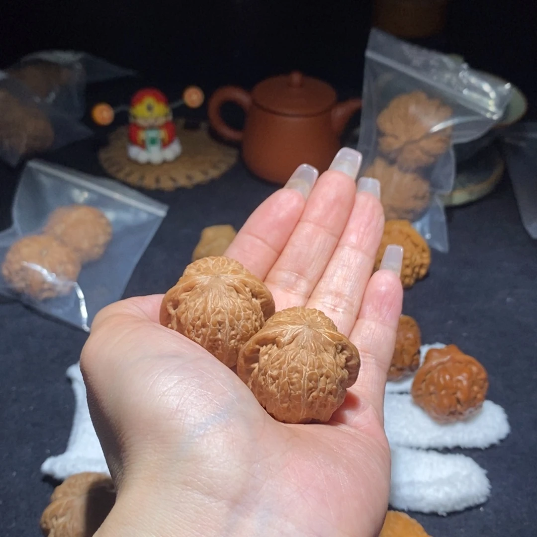 文玩核桃吊坠爱***祥铁锤妹妹36