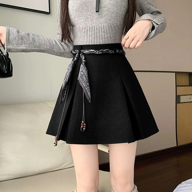 灰色毛呢百褶半身裙女2025秋冬新款学院风高腰显瘦a字带腰带短裙