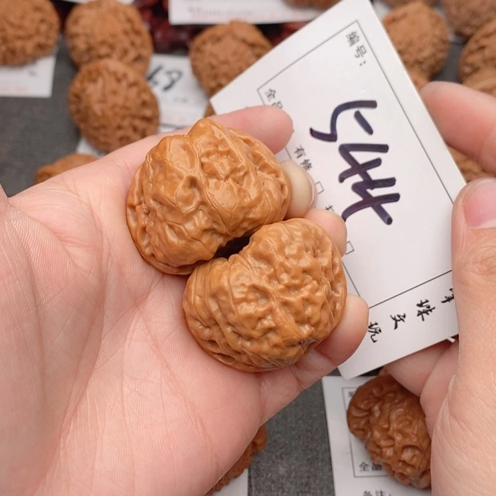 文玩核桃吊坠40肉哇544