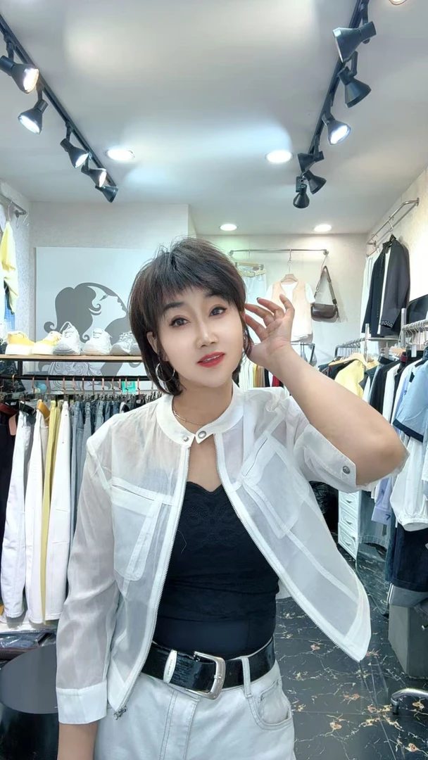 漂亮家  洋气百搭天丝小外搭