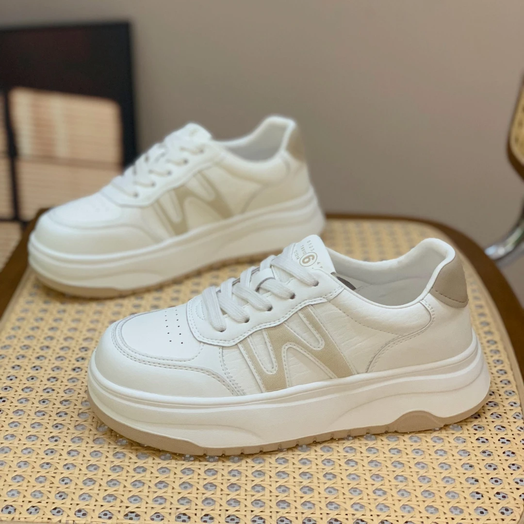 韩版拼色真皮小白鞋女2025秋季新款显脚小百搭轻便不累脚休闲板鞋