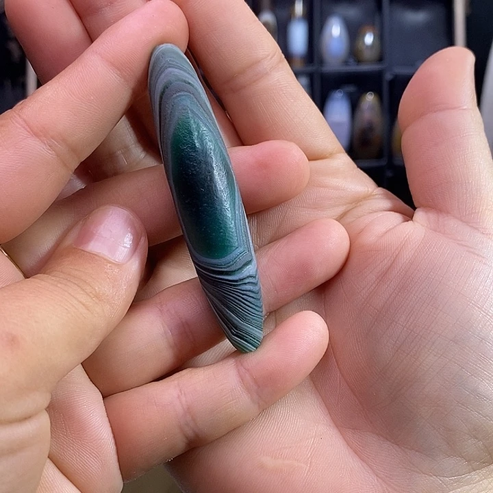 玛瑙/玉髓颈饰未镶嵌张**风