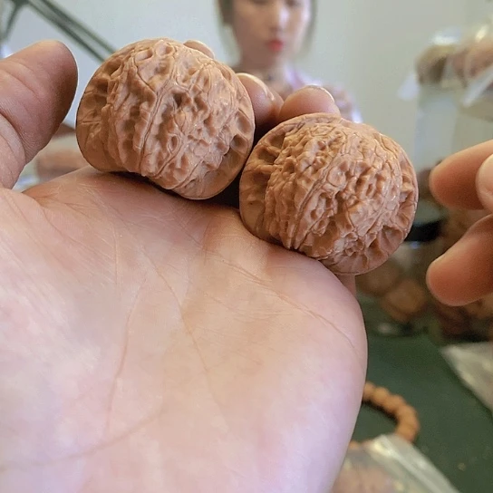【闪购商品】把件文玩核桃38.5血麒麟